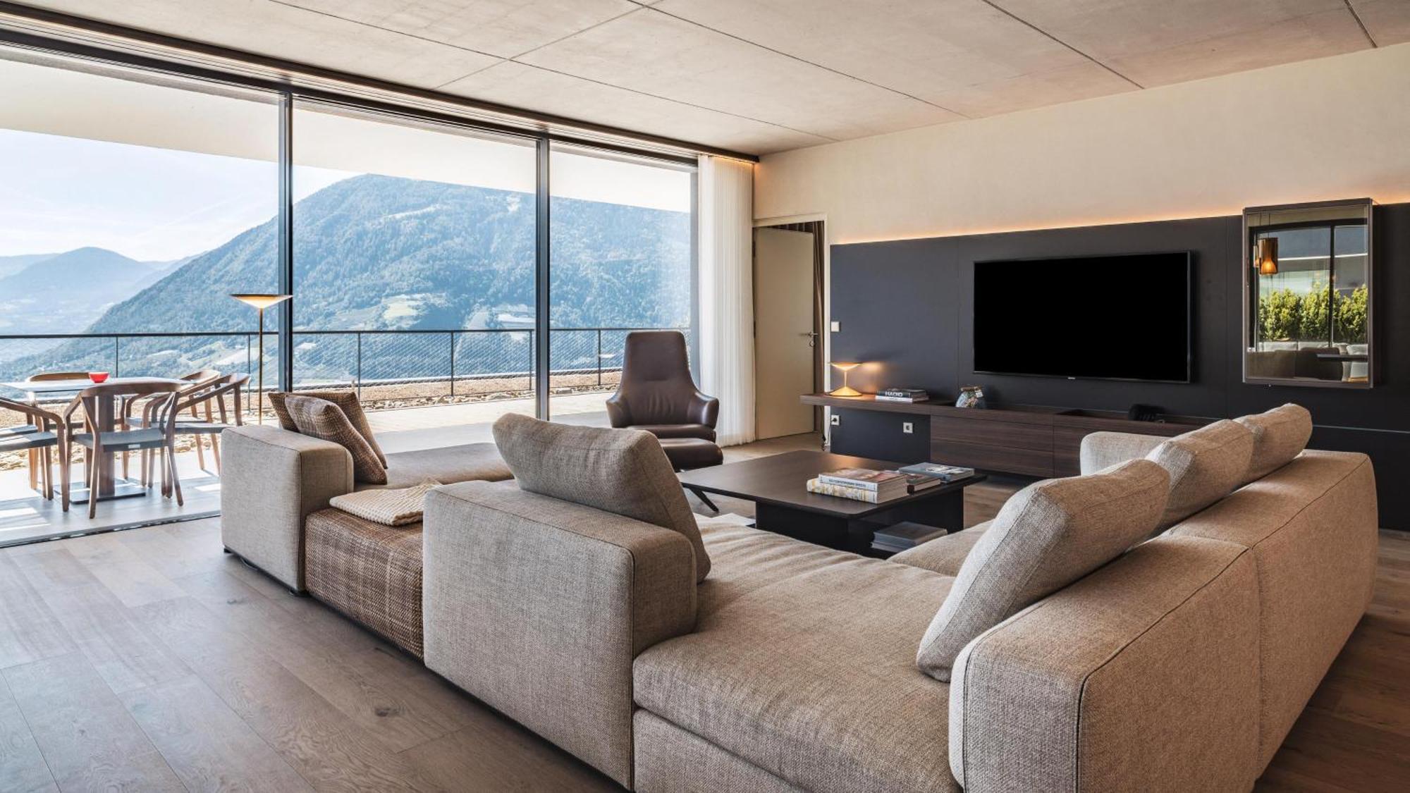Arua Private * Merano